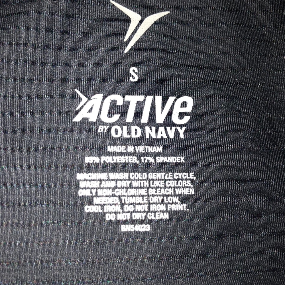 Small Active Old Navy Top - Picture 4 of 5